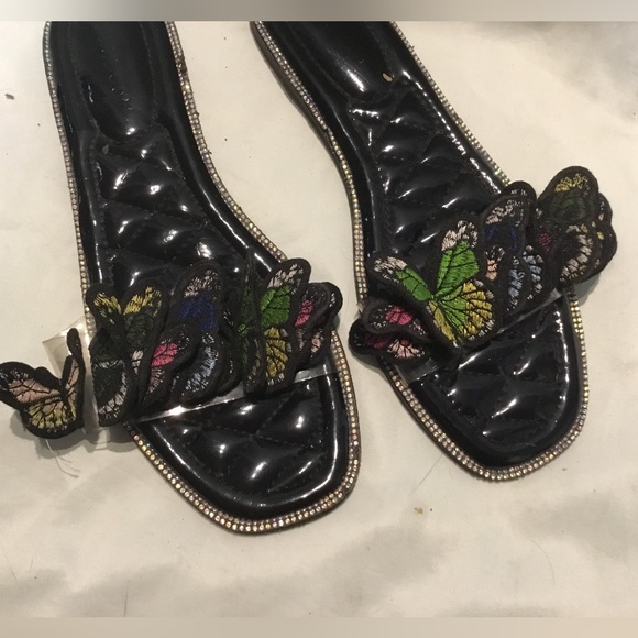 Bamboo Womans Alta Flat Slide Sandal Embroidered Butterflies on Top - Picture 5 of 10